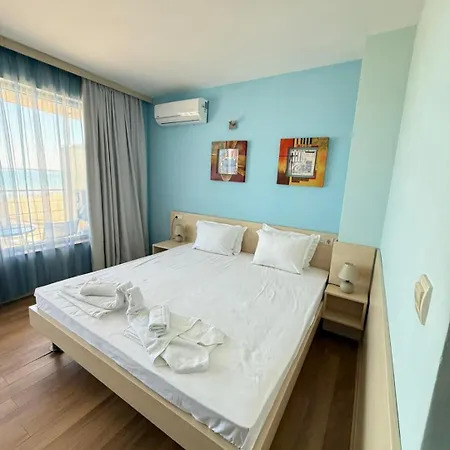 Sunny Hotel