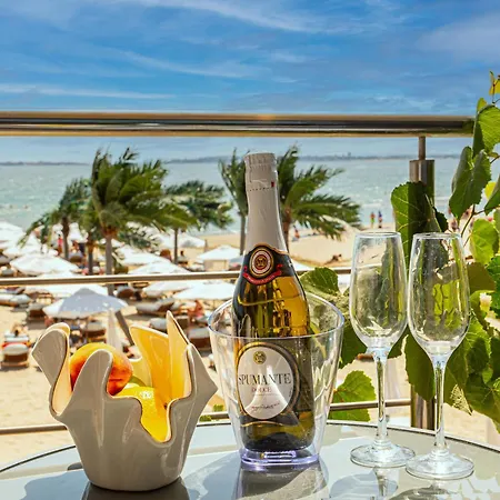 Sunny ホテル サニービーチ